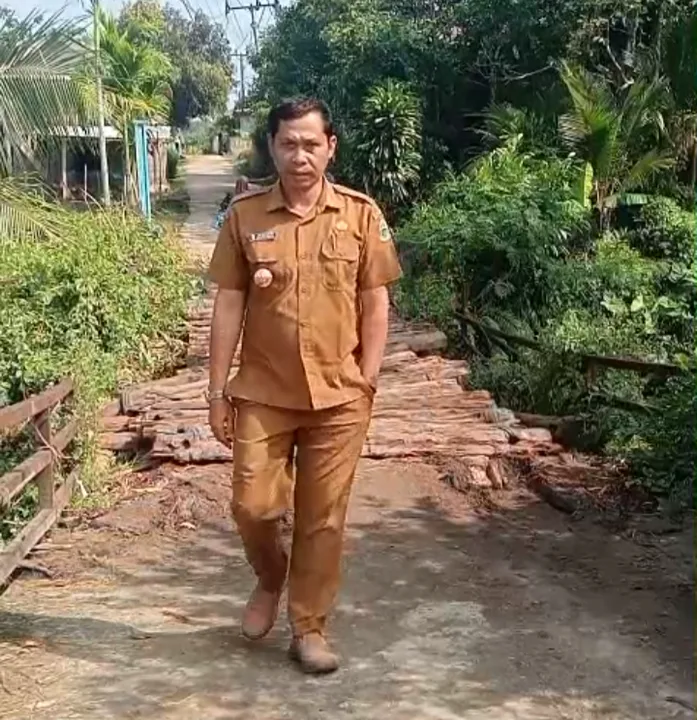 Kepala Desa Mekarsari Bangun Jembatan Sungai Cimandiri dari Hasil Open Donasi, Pekerjaan Dimulai 8 Juli 2026